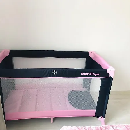 Garden Suite Apartment דירה