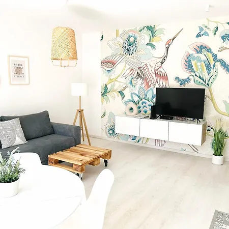 Garden Suite Apartment דירה *