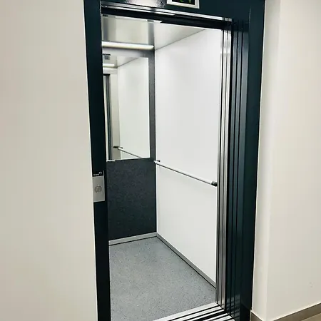Elizabeth Garden Premium Apartment *
